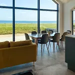 Casa vacanze 4 Bedroom Amazing In *